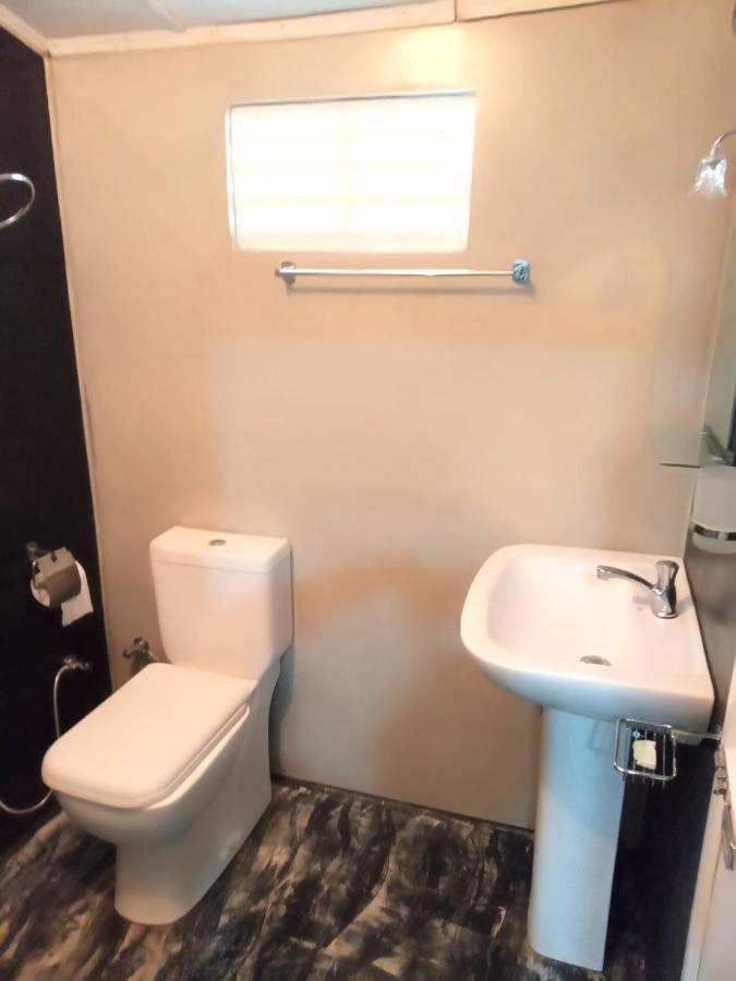Sobaya Apartment Анурадхапура Екстериор снимка